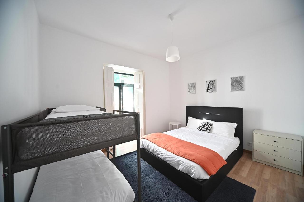 7 Requinte Hostel Лиссабон Экстерьер фото