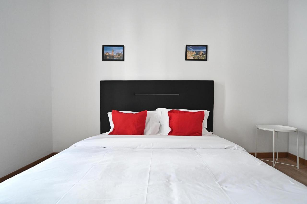 7 Requinte Hostel Лиссабон Экстерьер фото