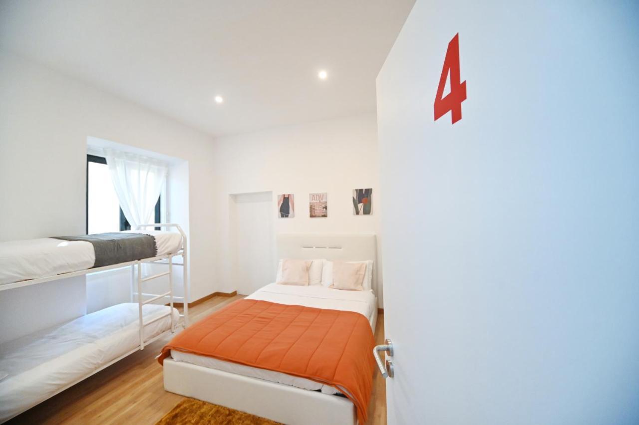 7 Requinte Hostel Лиссабон Экстерьер фото
