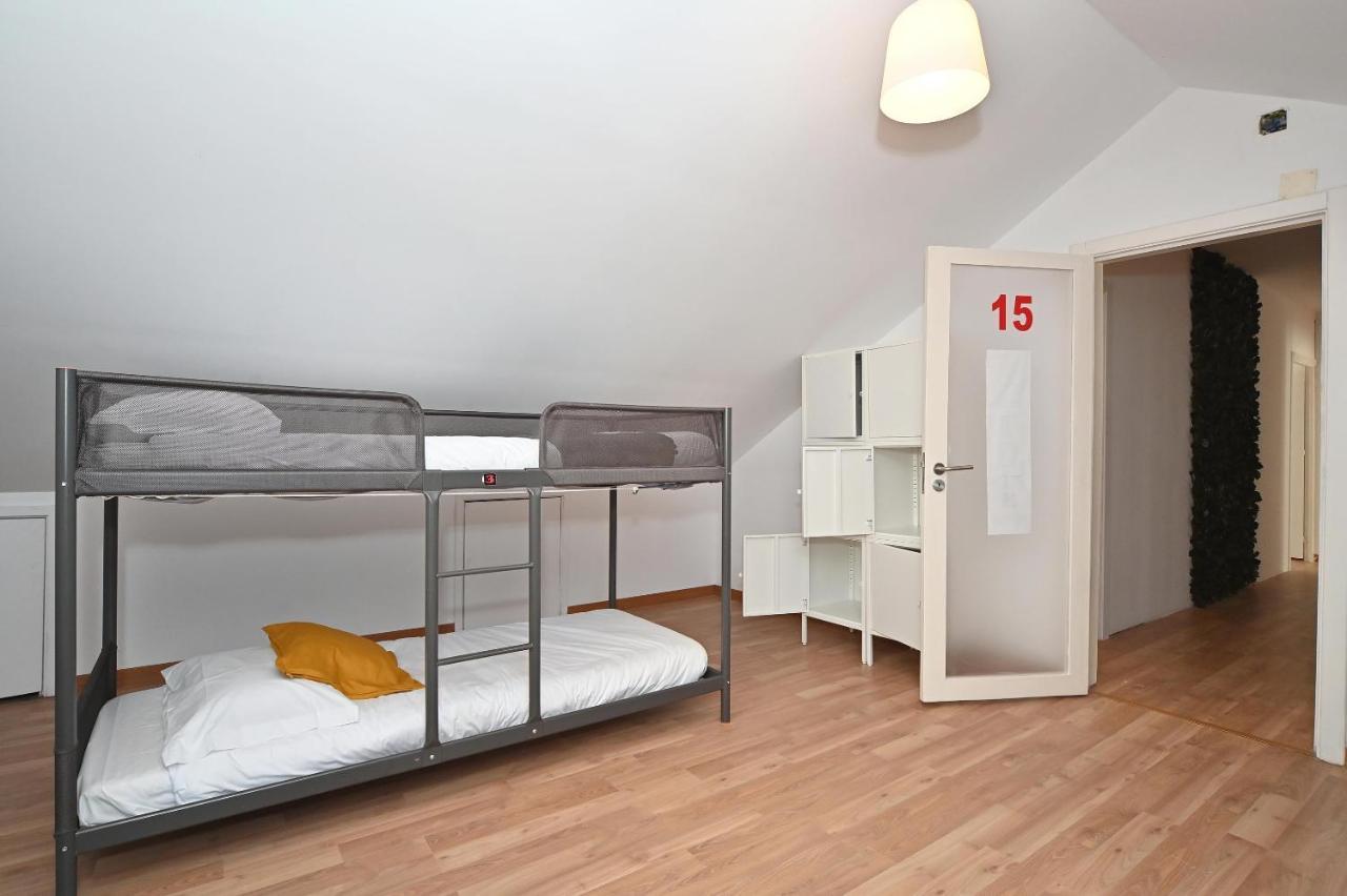 7 Requinte Hostel Лиссабон Экстерьер фото