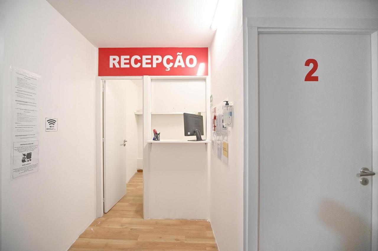 7 Requinte Hostel Лиссабон Экстерьер фото